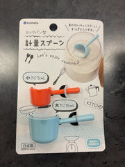 Measuring spoon milk pan shape color