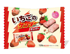 Yuraku Black Thunder Cookie Chocolate Bar: Strawberry