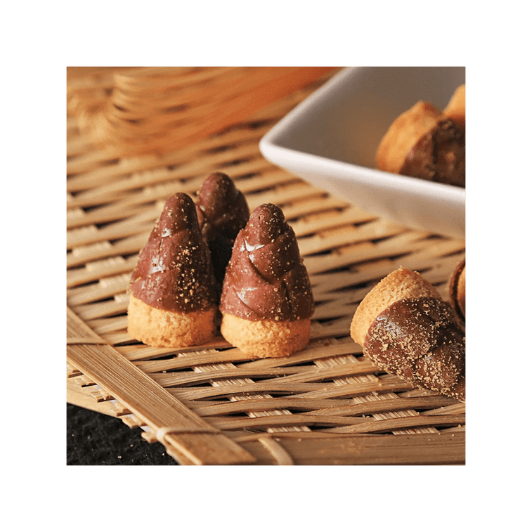 MEIJI BAKED WHEAT BISCUIT (TAKENOKONOSATO)2.4oz