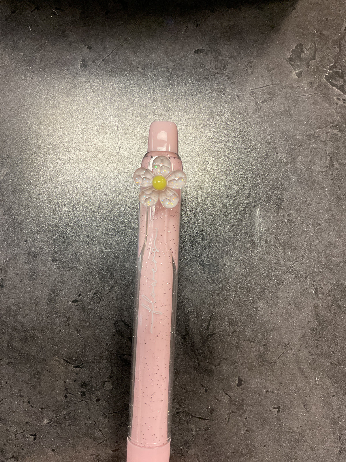 Floral scent highlighter light pink