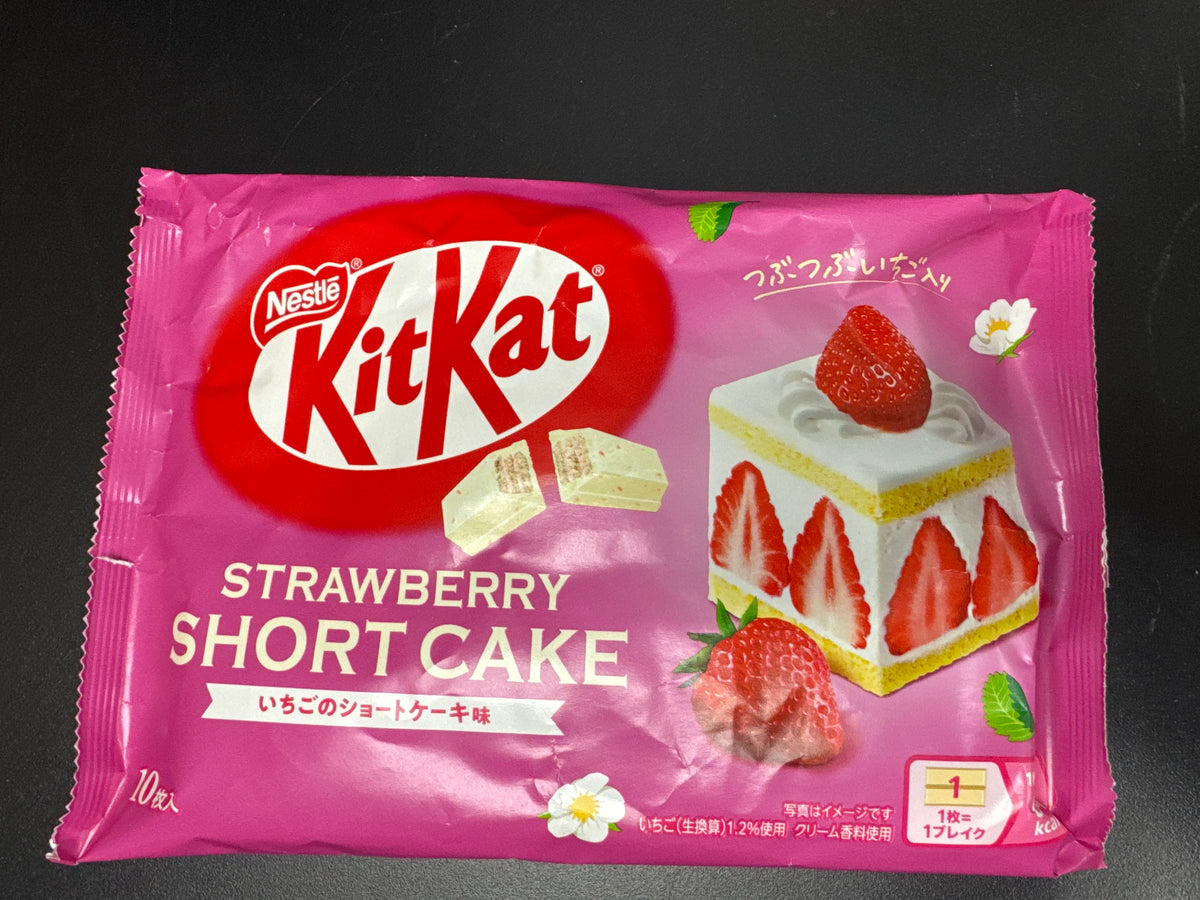 KITKAT WAFER CHOCOLATE
STRAWBERRY SHORT CAKE 116g