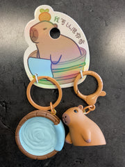 Capybara with bathtub keychain